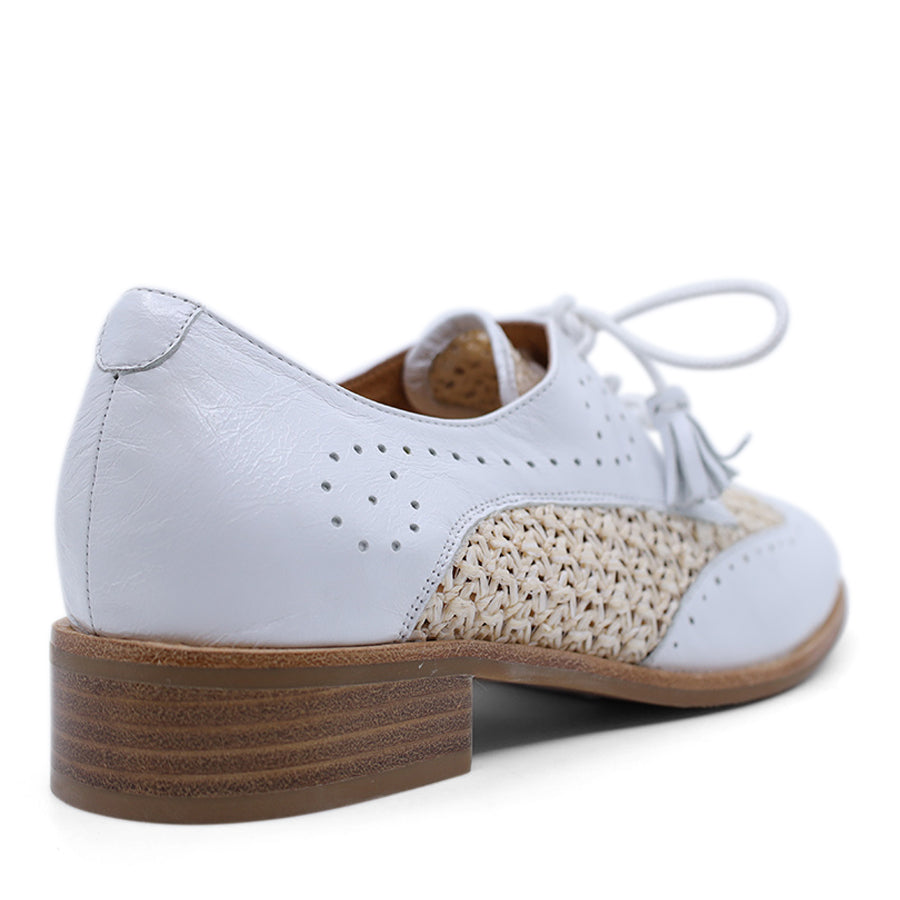 WHITE LASERCUT WEAVE LACE UP FLAT SHOE