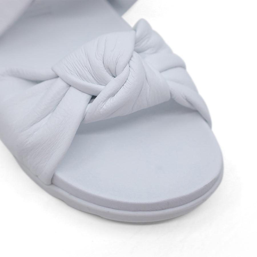 WHITE CROSSOVER BOW SLIDE SANDAL