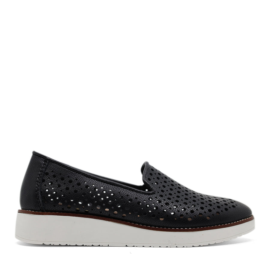 BLACK SLIP ON LASERCUT DETAIL FLAT SHOE