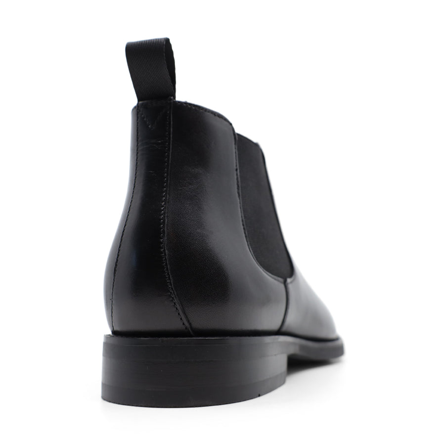 MENS BLACK PULL ON ELASTIC SIDED ANKLE BOOT