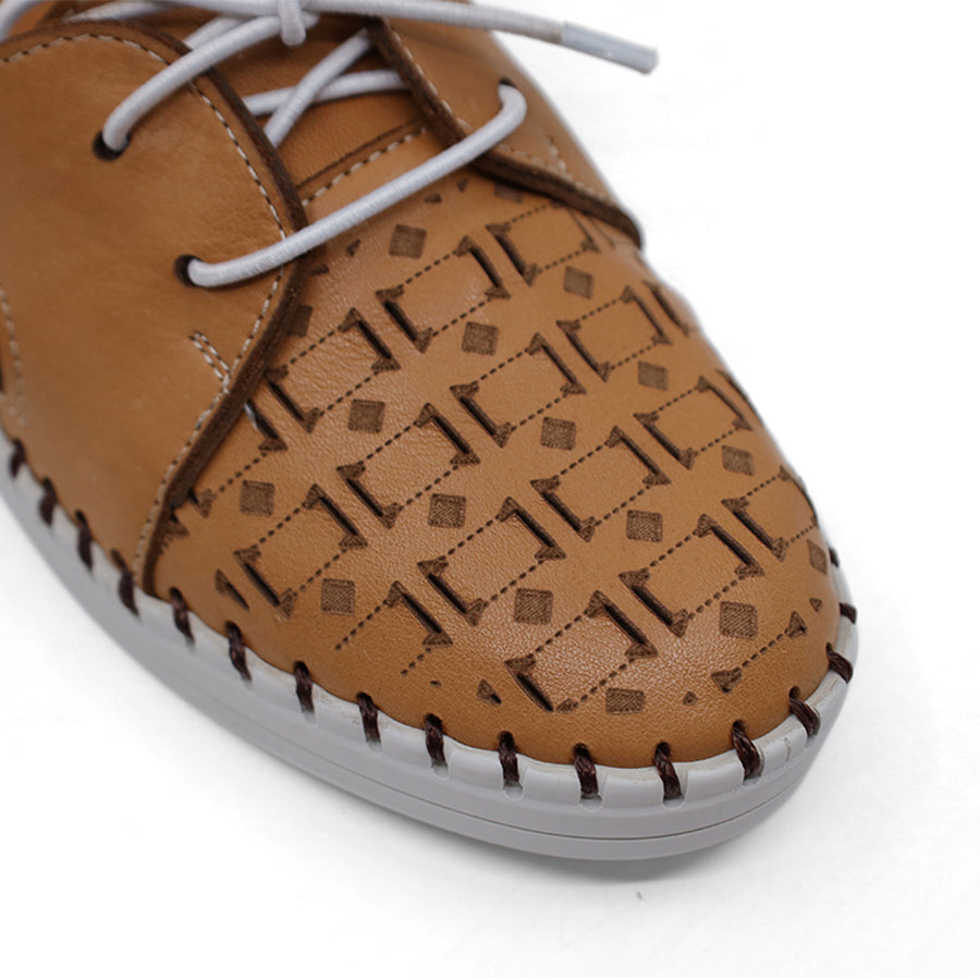 COCONUT BROWN SIDE CUT ENCLOSED TOE HEEL LACE UP FLAT SNEAKER 