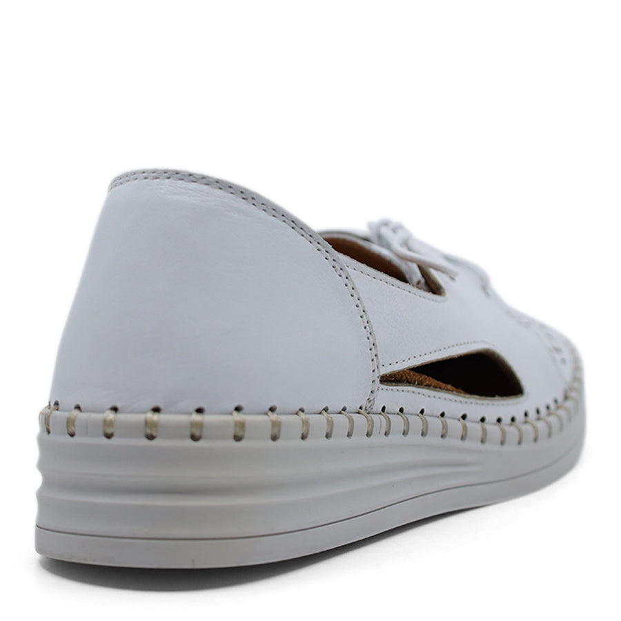 WHITE SIDE CUT ENCLOSED TOE HEEL LACE UP FLAT SNEAKER 